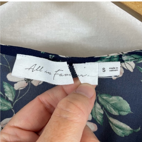 All in Favor Ruched Sleeve Deep V Floral Midi Dress - Picture 5 of 7